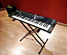 キーボード(アンプ付)