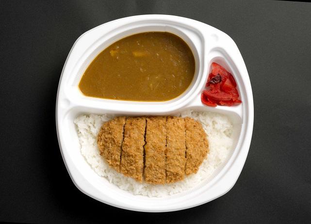 揚げ立てカツカレーweb用.jpg